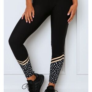 White Fox x Sarah's Day Black Activewear Leggings High Rise Women's Small